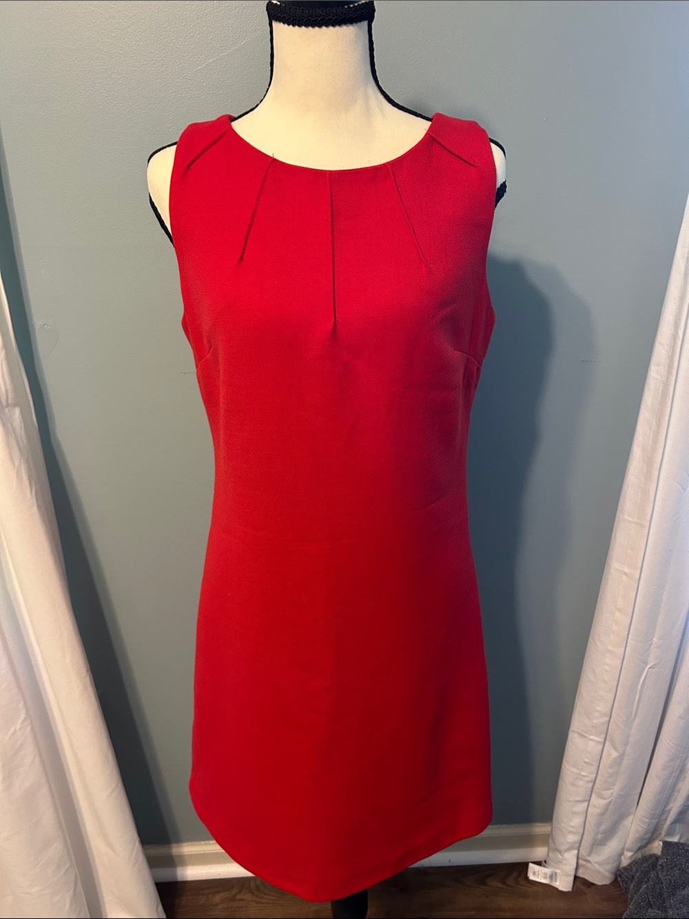 Nell Couture Red Sleeveless Midi Sheath Dress